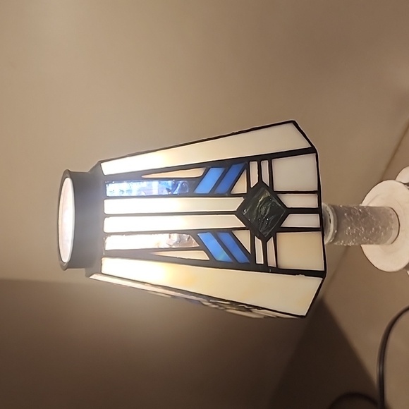 Tiffany style Ceiling fan or light stained glass covers-4 - Picture 4 of 5